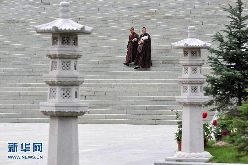 女子佛学院 五台山普寿寺尼众佛学院