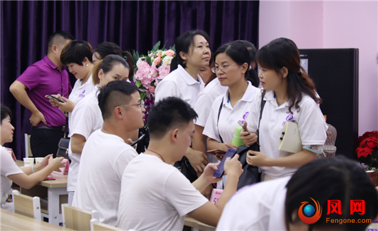 湖南省家协 友乾集团 家政扶贫