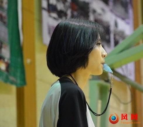 中国女神篮球裁判 朱洪谦 最美篮球裁判 浙大朱洪谦
