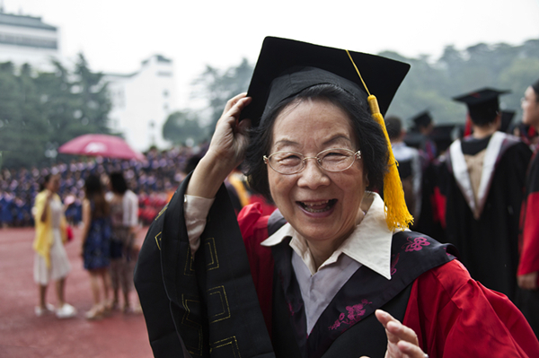 武汉大学唯一女院士 张俐娜