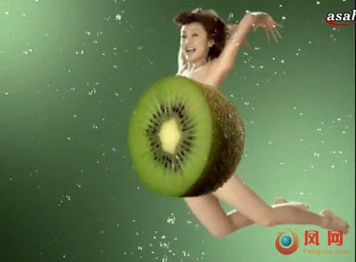 女星超大尺度裸露 高清全裸广告视频截图