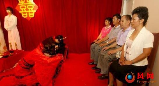 婚礼 留学生 汉服 复古