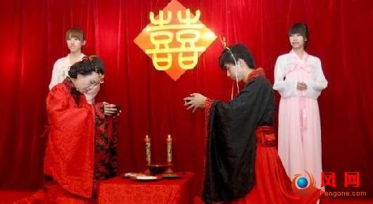婚礼 留学生 汉服 复古