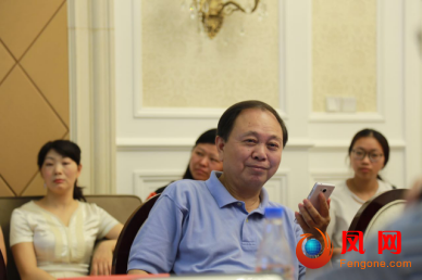 身在异国他乡 心系母国文化 海外文心作家与湘女作家共话“笔尖下的柔情”